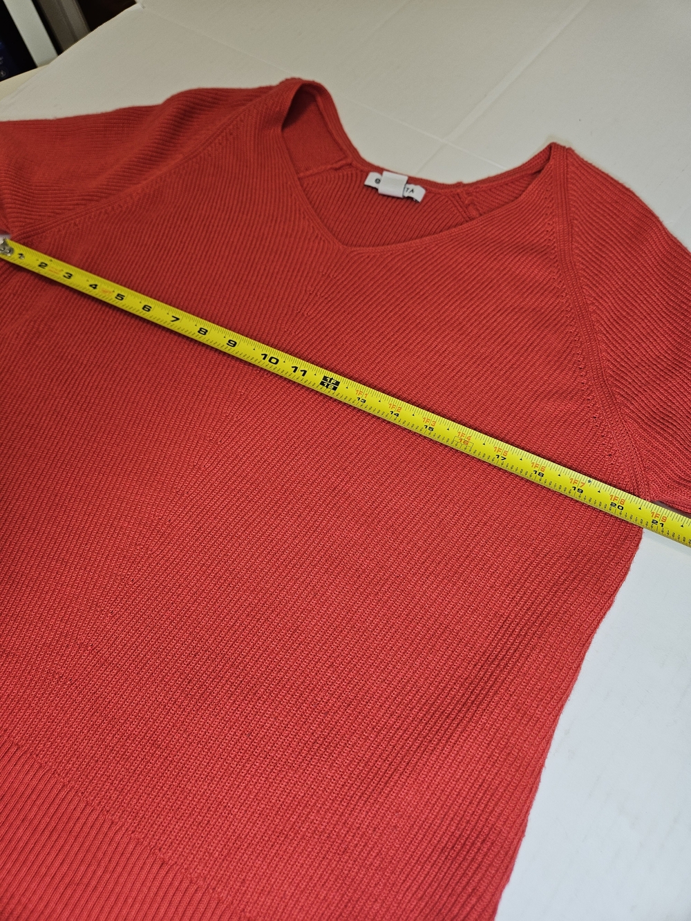 Athleta Hanover Refined V-Neck Sweater Coral Women's Large - Picture 6 of 8